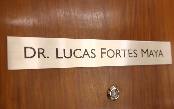 Dr. Lucas Maya